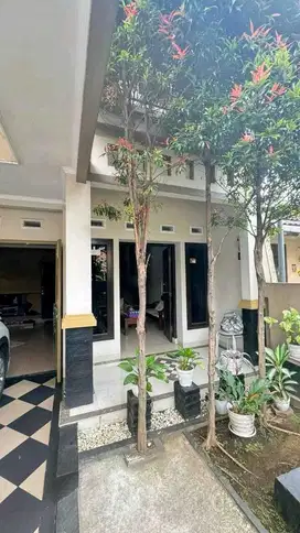 Rumah 2 Lantai Siap Huni di Kembar Mas Regol Bandung