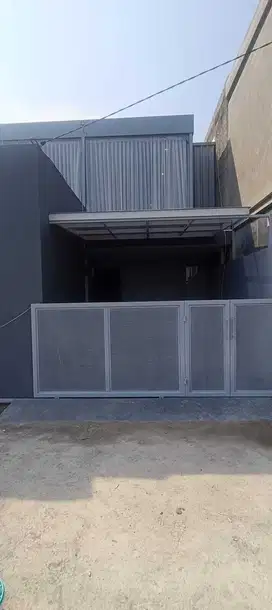 Rumah Minimalis di Arcamanik Cisaranten Terawat Harga Menarik | LS328