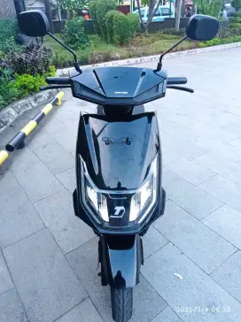 Motor listrik United. Seperti baru. Pemakaian ibu ibu