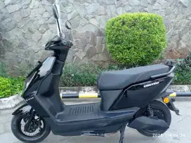 Motor listrik United seperti baru. Masih garansi