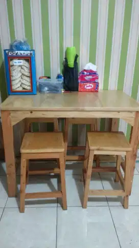 Set meja+kursi makan jualan.