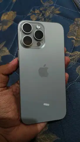 IPHONE 16 PRO MAX NATURAL TITANIUM 256GB LIKE NEW