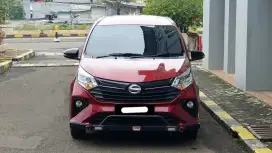 Km10 rb daihatsu sigra r deluxe manual 2023 merah cash kredit