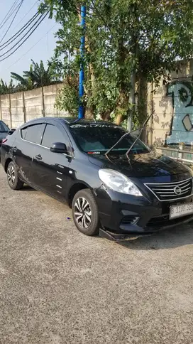 Nissan Almera 2013 Bensin