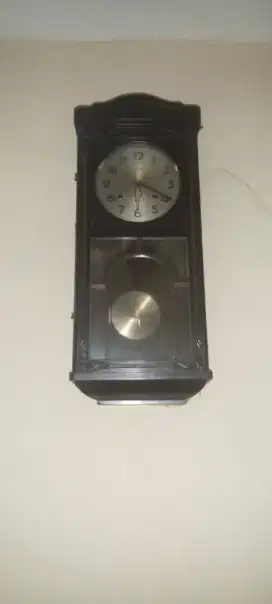 Dijual jam dinding jadul antik