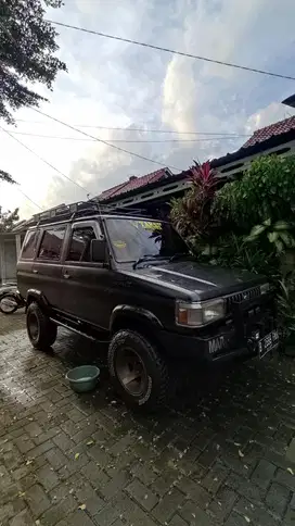 Toyota Kijang 1990 Bensin