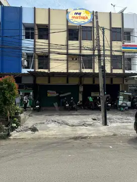 DI SEWA! RUKO 3 LANTAI BAGUS  DI CINERE, JAKARTA SELATAN