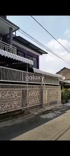 RUMAH DI PERUMAHAN KARANGPLOSO MALANG