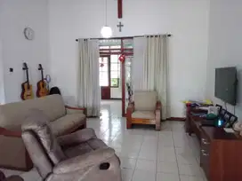 Di Jual Rumah Cantik Di Setraduta