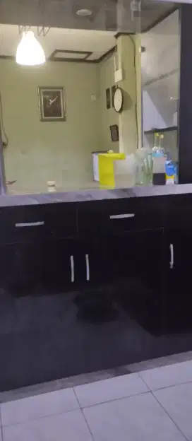 Dijual Meja Minibar