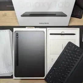 Samsung Galaxy Tab S8 Wifi + Keyboard Cover