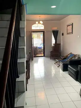 DIJUAL RUMAH BAGUS 2 LANTAI DI CITRA 2 EXT JAKARTA BARAT