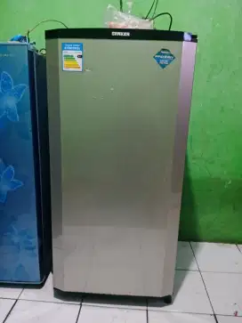 Di jual kulkas Sanken 1 pintu