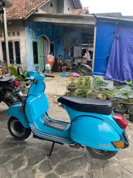 Di jual vespa p150x