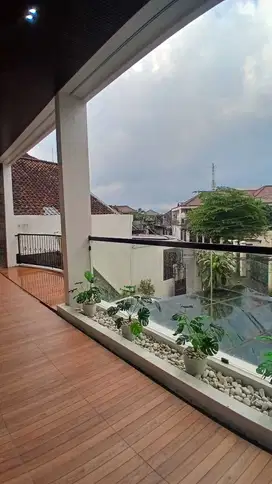 Rumah Sayap Sriwijaya Bandung 3 Lantai Strategis