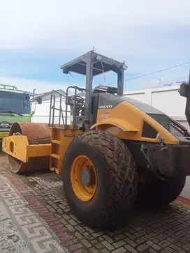 Vibro Volvo SD 110 ORIGINAL 2018 185JAM KERJA