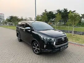 Toyota Kijang Innova Venturer 2022 AT