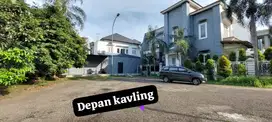 Dijual kavling kotak depan taman  Giriloka BSD dekat German School