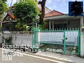 Rumah di jl paseban dalam , senen jakarta pusat