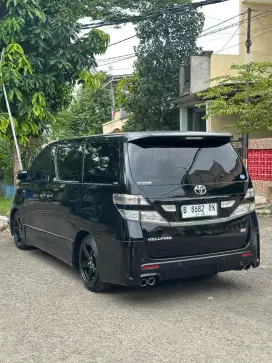 TOYOTA VELFIRE A/T 20113