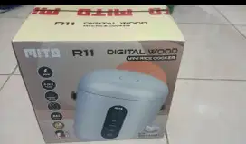 Penanak nasi Mito R 11