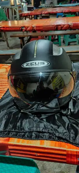 Helm bogo Zeus Z218 size M