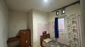 Kos 1 petak ekonomis - Ungaran Barat (campur putra & putri)