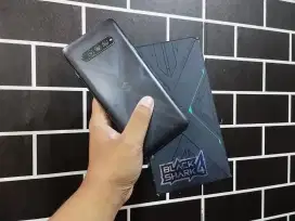 Black shark 4 5G 8/512 fullset