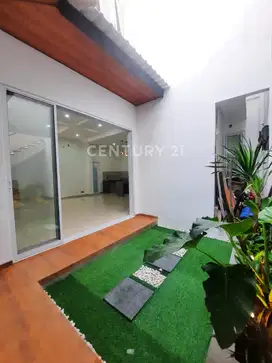 Rumah Cantik Brandnew Kucica Bintaro Jaya Sektor 9 Layout Plong