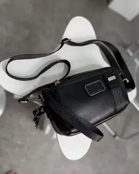 Tumi Higgins Leather Black 2 in 1