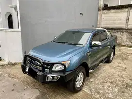 Ford ranger XLT matic 4x2 2012