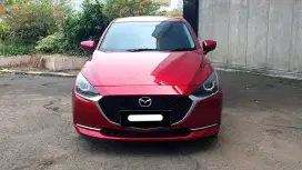 Km 13 ribu mazda 2 skyactive sedan 2022 merah pajak panjang
