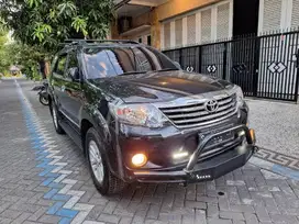 Toyota Fortuner G 2.5 disel Matic 2012