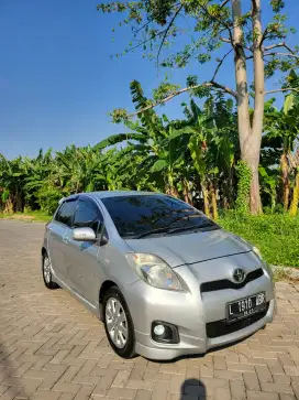 [Gress Mobil Kutisari] YARIS 1.5E A/T 2012 SIAP PAKAI