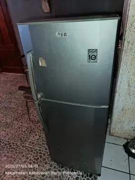 Kulkas LG Bekas