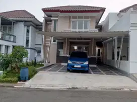 Dikontrakkan/Disewakan rumah baru renovasi tahunan atau bulanan