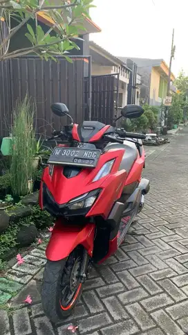 VARIO 160 Keyless Merah km low  29rb lengkap hidup