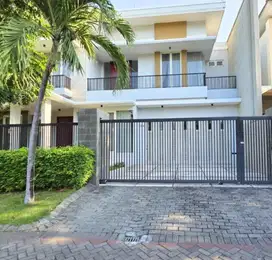 Disewakan Rumah Graha Family Hadap Utara