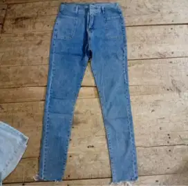 celana jeans kekinian