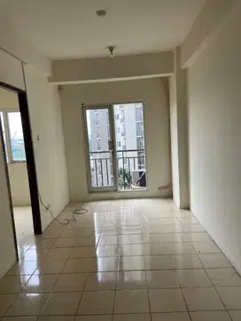DIJUAL CEPAT 2BR UNFURNIS SIAP HUNI  PURI PARK VIEW