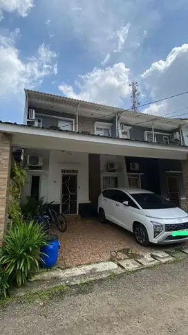 Dijual rumah rapi siap huni 3 km tidur Lippo Karawaci barat