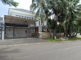 Jual Rumah 2 Lantai  di Boulevard Kota Wisata Cibubur