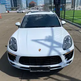 Porsche Macan 2.0 AT Tahun 2017