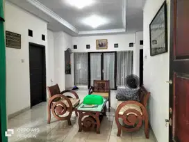 Rumah cluster deket lampu merah
