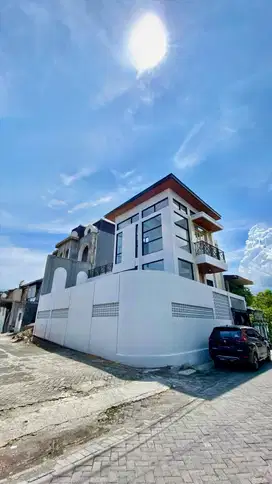 Rumah Baru Hook Private Pool Selangkah Raya Bandara Juanda Sidoarjo