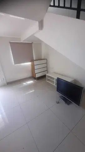 Disewakan Rumah Amanda 7 Basic Summarecon Bandung