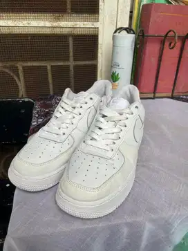 Sepatu Nike Air Force 1 (AF1)