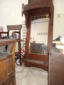 Kaca Hias Kayu Jati