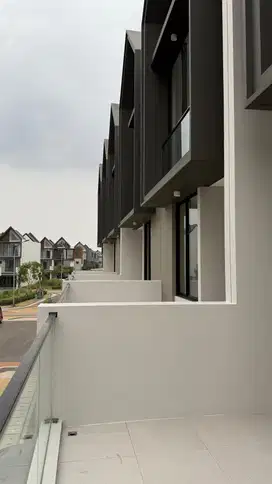 Sewa rumah Osaka residance pik2