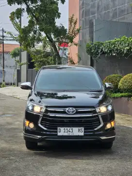 INNOVA VENTURER MATIC DIESEL 2019